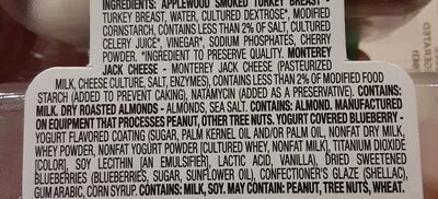 Liste des ingrédients du produit P turkey almonds monterey jack & blueberries portable protein Heinz 