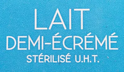 List of product ingredients Lait demi-écrémé En Direct Des Éleveurs En Direct Des Éleveurs 6 × 1 L