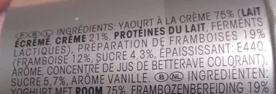 Lista de ingredientes del producto Le yaourt dessert à la crème sur lit de framboise Swiss delice 2 * 125 g (250 g)