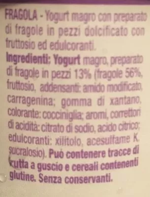 Lista de ingredientes del producto Yogurt Vitasnella Zero Grassi Fragola in Pezzi Danone 250 g (2 * 125 g)