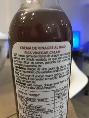 Liste des ingrédients du produit Crema De Vinagre Al Higo Yuca’s 