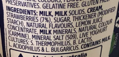 Lista de ingredientes del producto Thick & Creamy Field Strawberry Yoghurt Dairy Farmers 