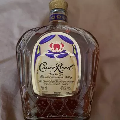 Blended Canadian Whisky 40% Crown Royal , code 0087000000131