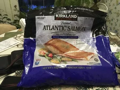 Farmed atlantic salmon Kirkland,  Kirkland Signature 1.36KG, code 0096619099894