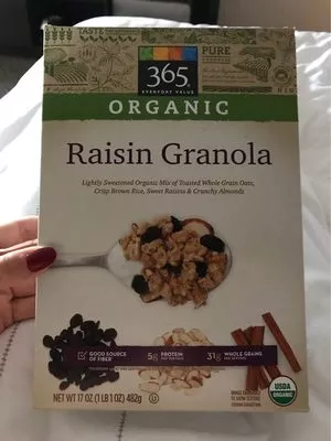 365 everyday value, raisin granola, lightly sweetened organic mix of toasted whole grain oats, crisp brown rice, sweet raisins & crunchy almonds 365 Everyday Value , code 0099482448738