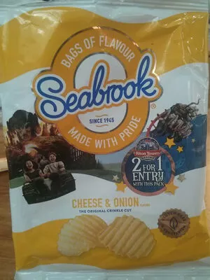 Cheese & Onion flavour Crinkle Cut crisps Seabrook 31.8g, code 5016451761129