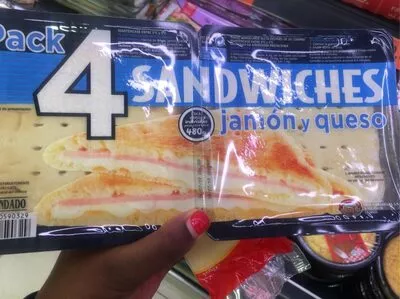 Pack 4 sandwiches jamón y queso Hacendado , code 8480000590329