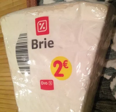 Brie (31% MG)  Dia 240 g, code 8480017110626