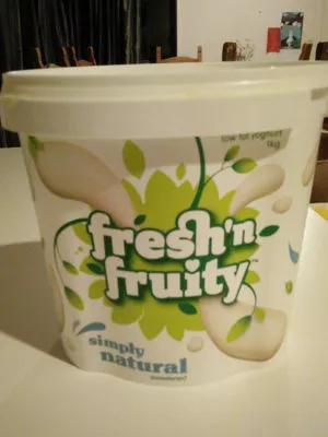 Simply natural sweetened low fat yoghurt fresh 'n fruity 1kg, code 9414967241597